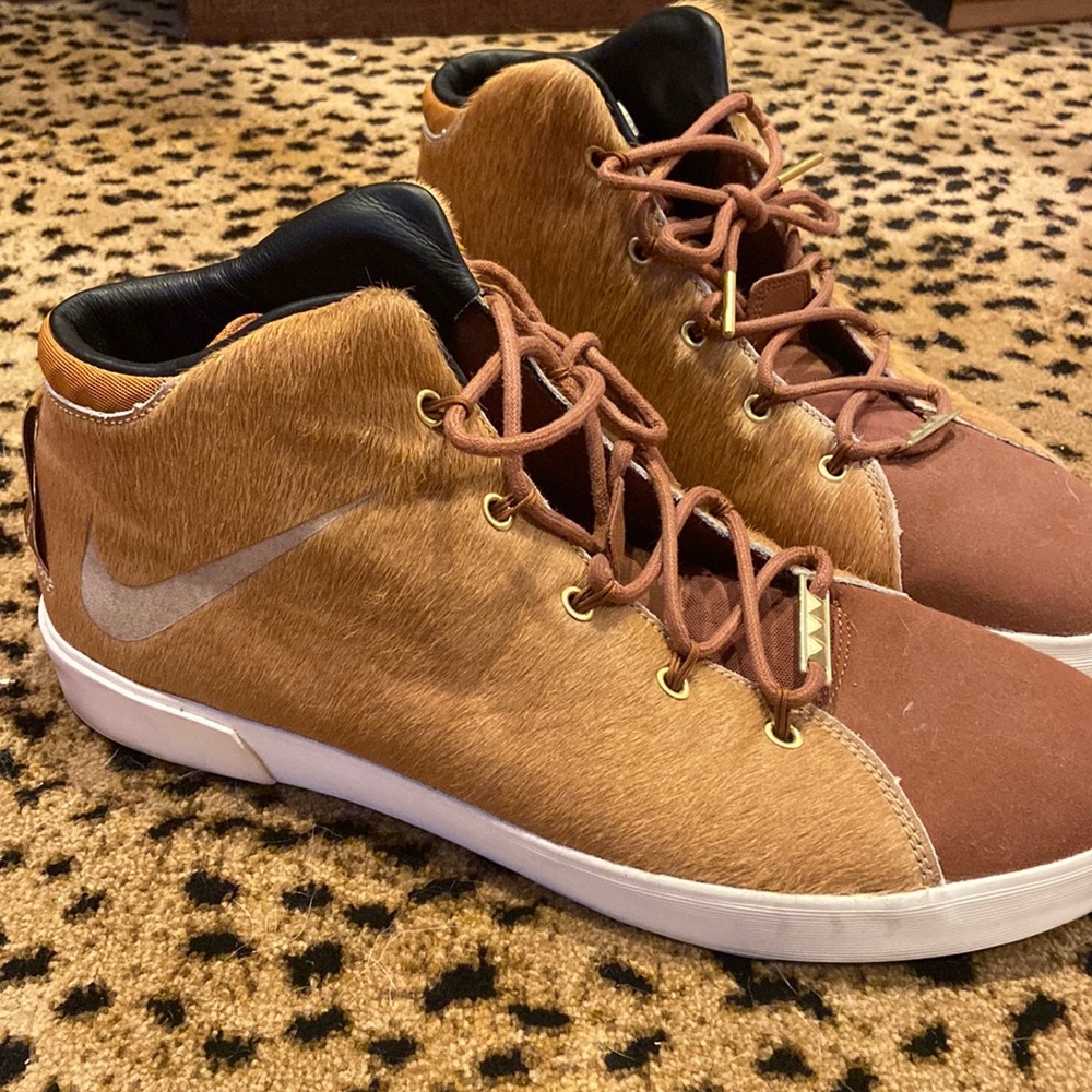Mens nike LBJ Lebron XII Lion’s Mane shoes